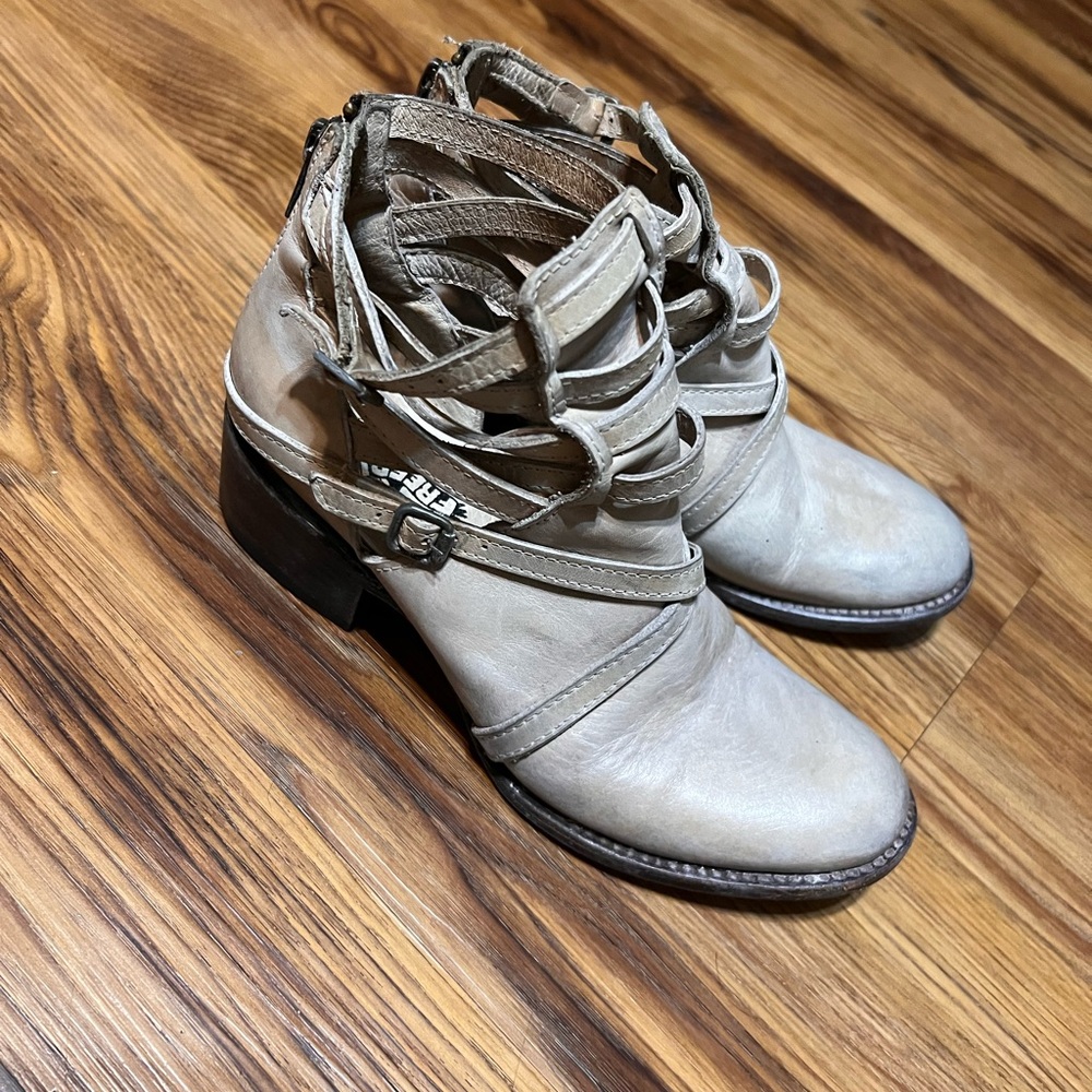 Freebird Stair Distressed Tan Ankle Strappy Bootie Boots size 6M Women’s